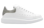 (WMNS) Alexander McQueen Oversized Leather Sneakers 'White Grey' 733010WICYK9075 #