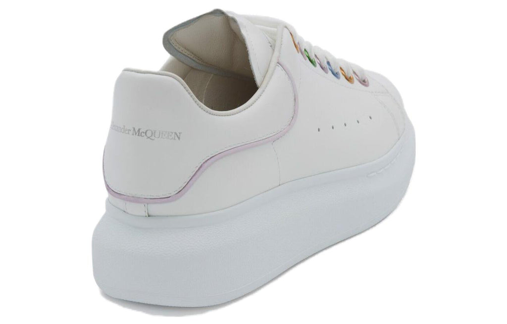 (WMNS) Alexander McQueen Oversized Sneakers 'White Metalic Eyelets' 685671WIB9W9035 #