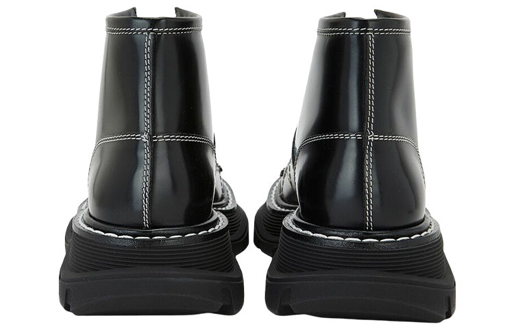 (WMNS) Alexander McQueen Tread Lace-Up Boots 'Black' 604253WHZ811090 #