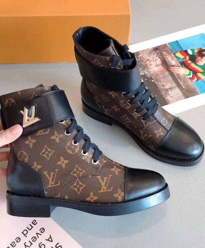 LOUIS VUITTON - WOMEN'S BOOTS