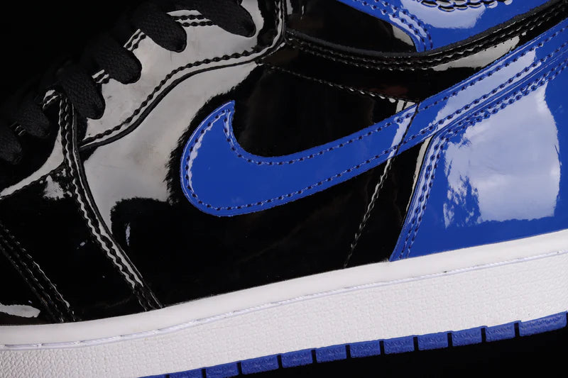 Air Jordan 1 Retro High Royal Blue