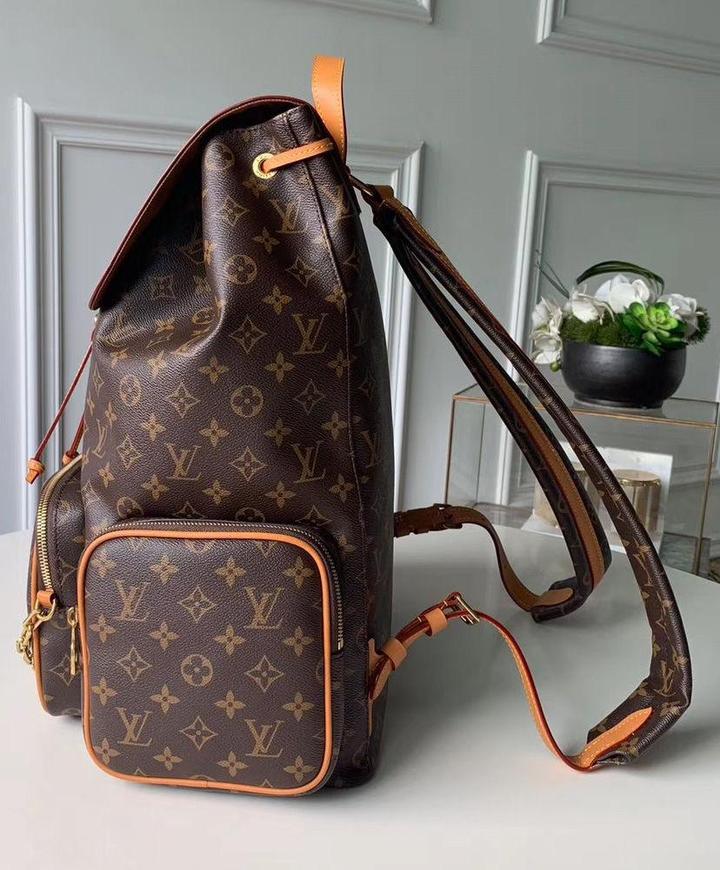 LOUIS VUITTON - BACKPACK