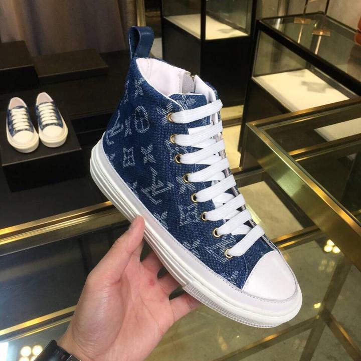 LOUIS VUITTON - SNEAKER